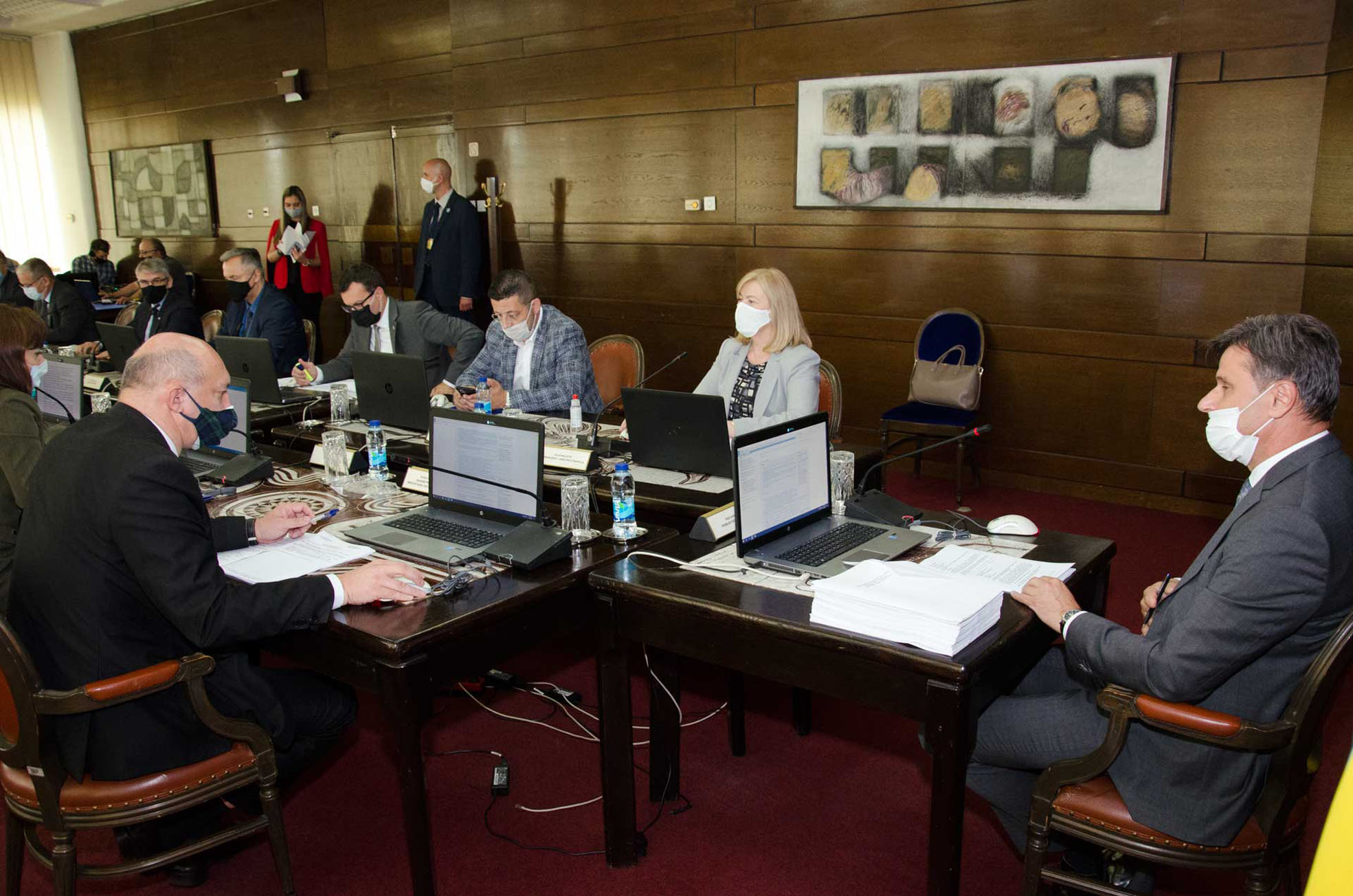 download-15917890666477579514088553195749vlada_225_foto2