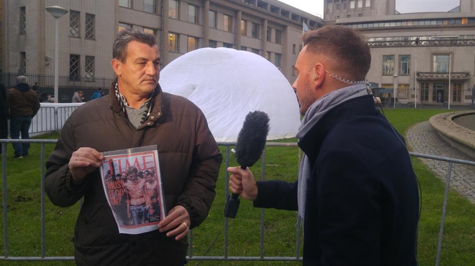 DPOJWJAUIAICJZX.jpg large