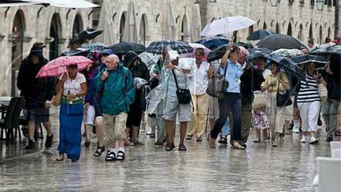 dubrovnik kisa cropix
