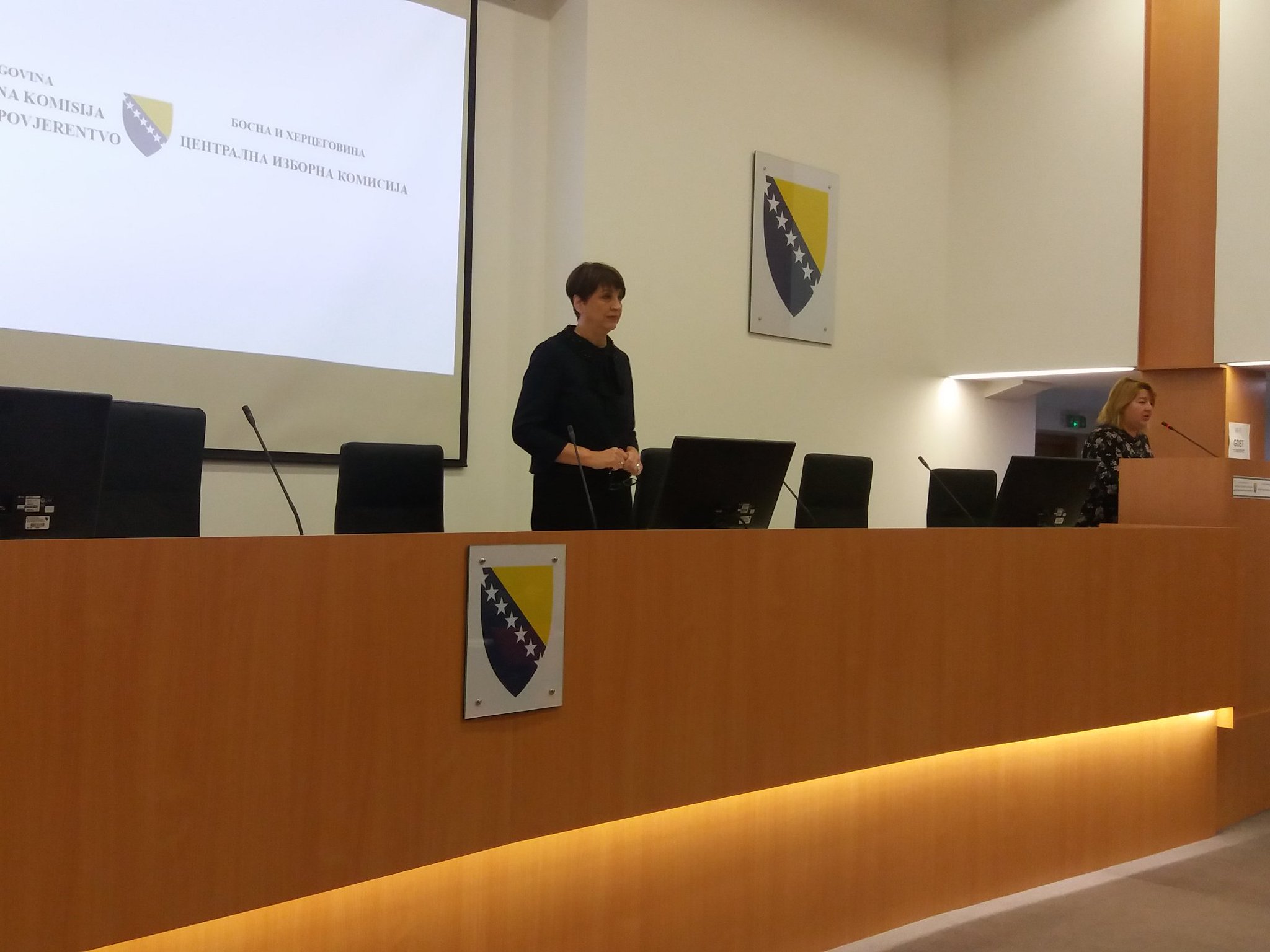 DWuNaglXcAAqk_L.jpg large