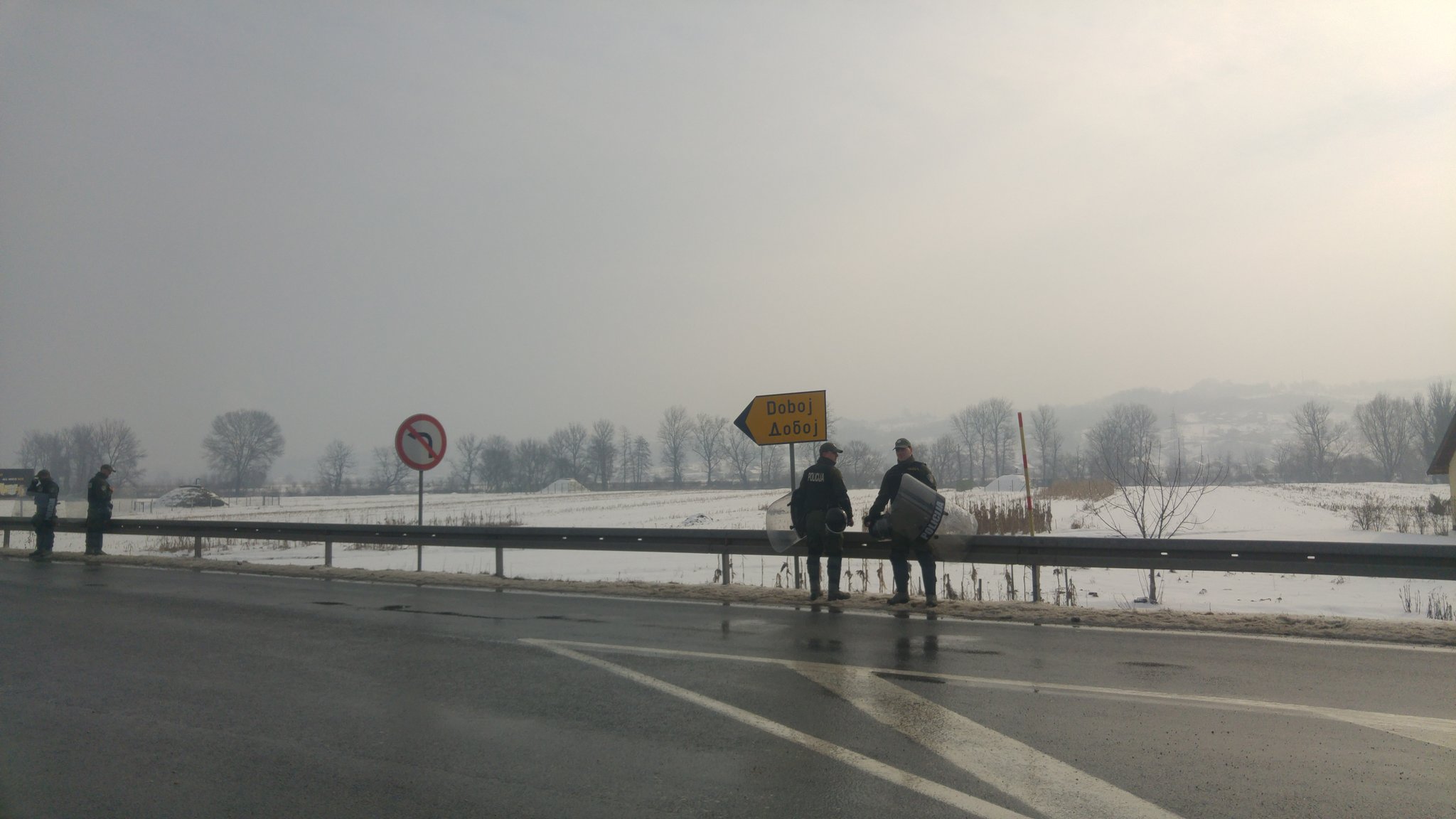 DXWZKtlXUAAm7c4.jpg large