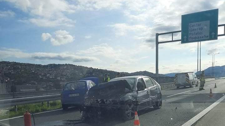 E25D0F44-044F-45D5-805B-F5306ACA3FB3