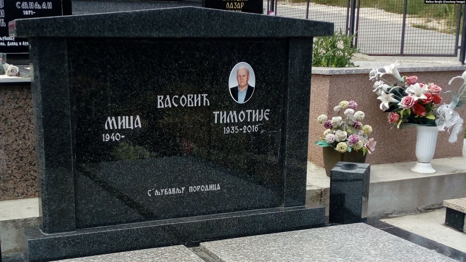 E8C73705-796B-4806-83BE-26928D4F2EE7_cx22_cy35_cw78_w1597_n_r1_st