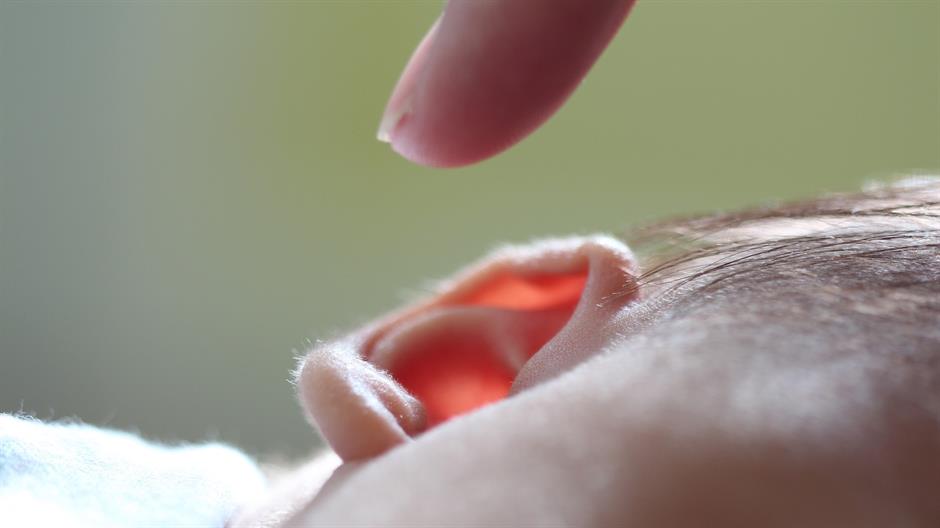 ears-2545756_1920
