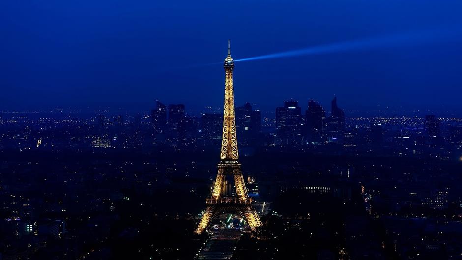 eiffel-tower-905031_1280