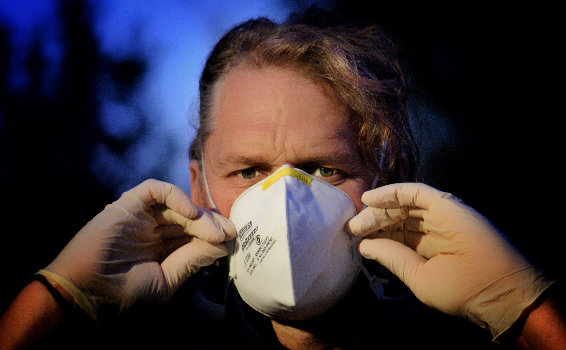 face-mask-4890115-1920-287170.jpeg
