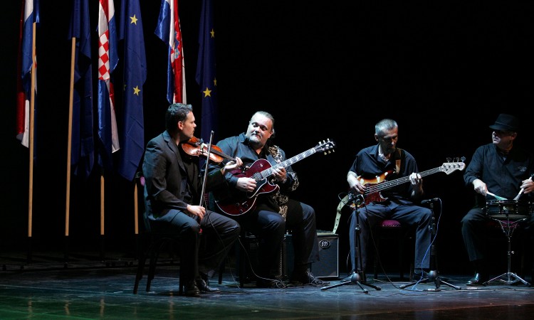 FAH-H7027616 (1) kukz