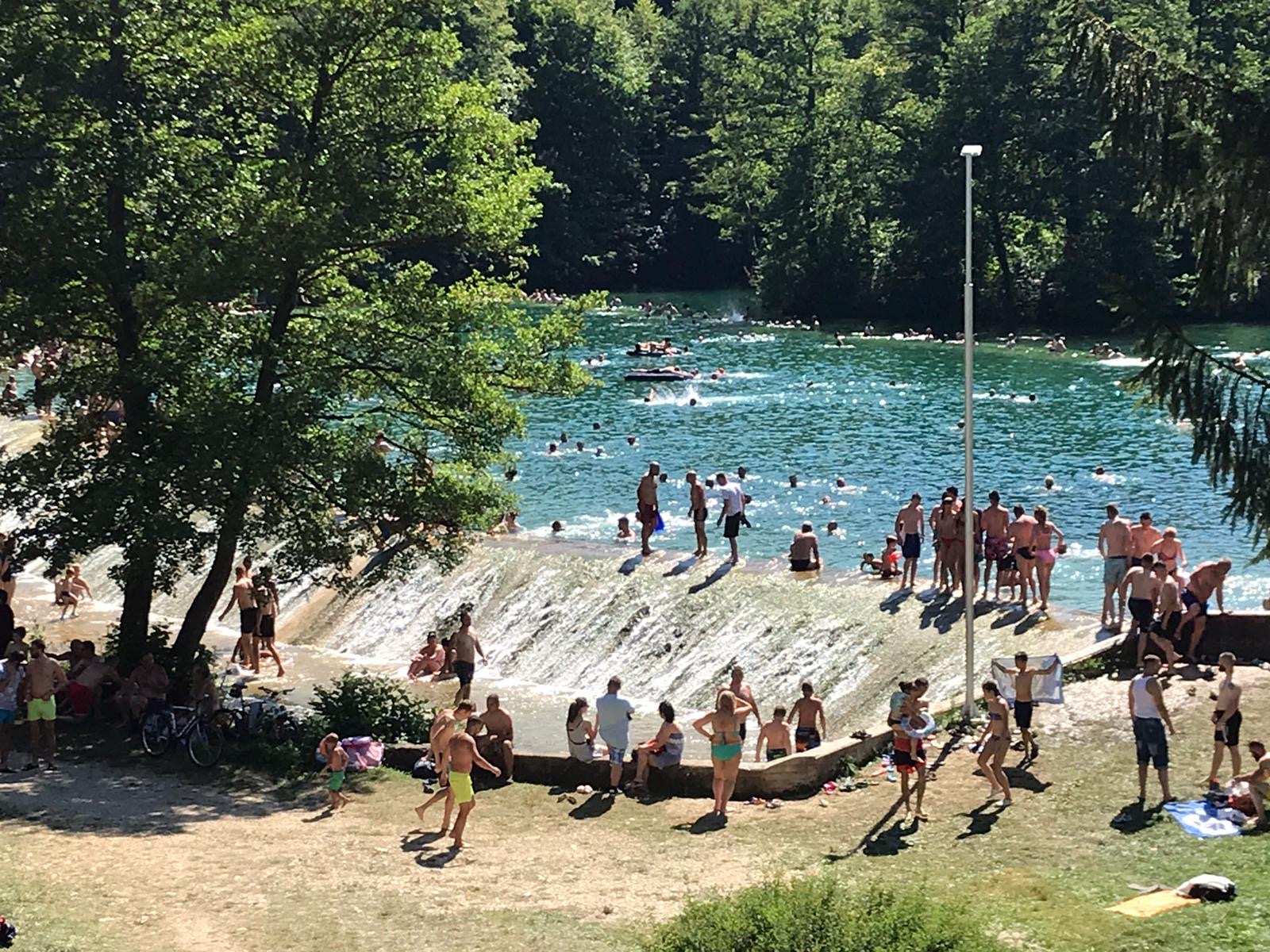 fb10eb76-81e7-4ff4-911e-0f4036eae3fa