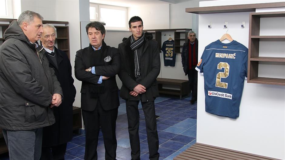 FK Željezničar - Posjeta nacelnika i ministra - FOTO DH (9)