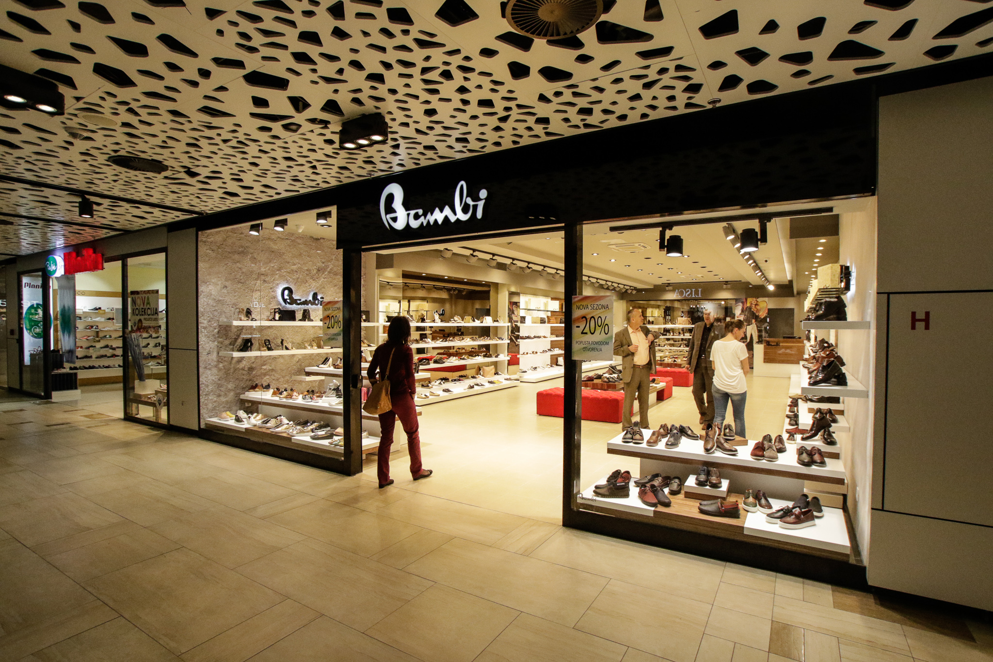 Otkriveno zbog čega su građani Sarajeva hodali bosi