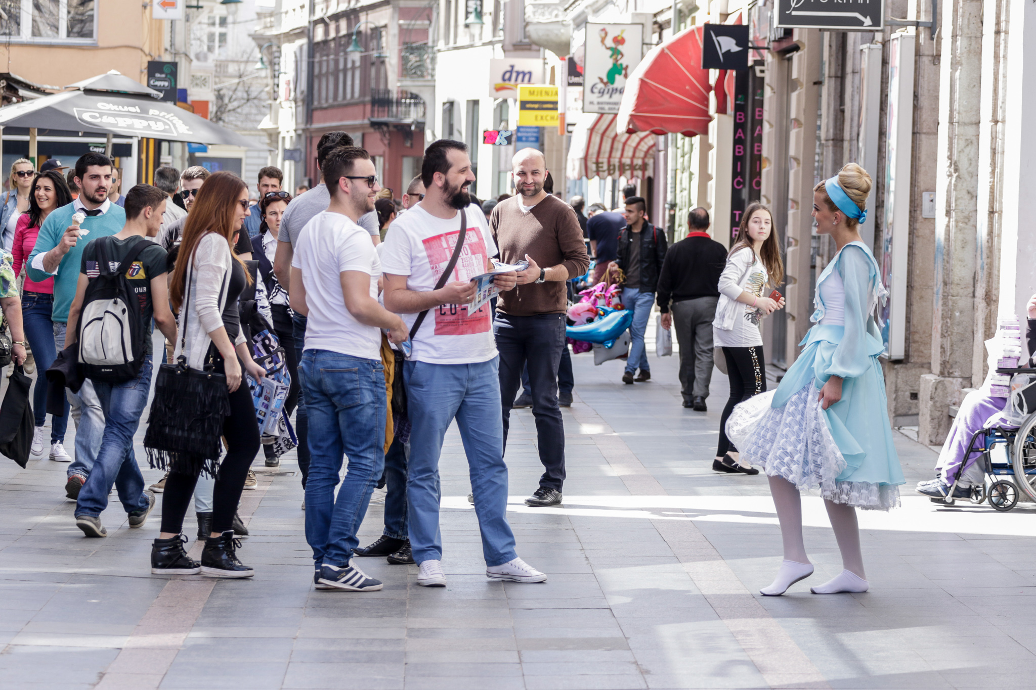 Otkriveno zbog čega su građani Sarajeva hodali bosi