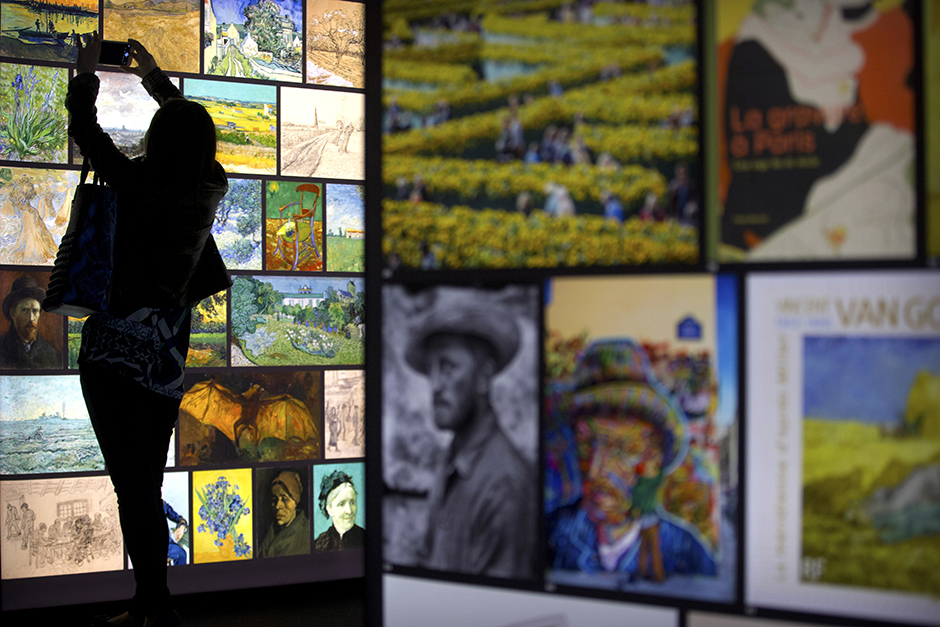 Tanjug/AP/Mark Schiefelbein