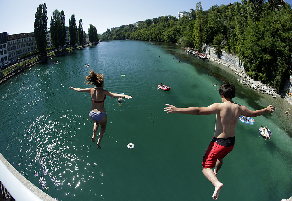 REUTERS/Denis Balibouse