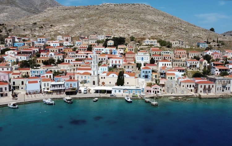 grčka _HEALTH-CORONAVIRUS-GREECE-TOURISM-HALKI-750x473