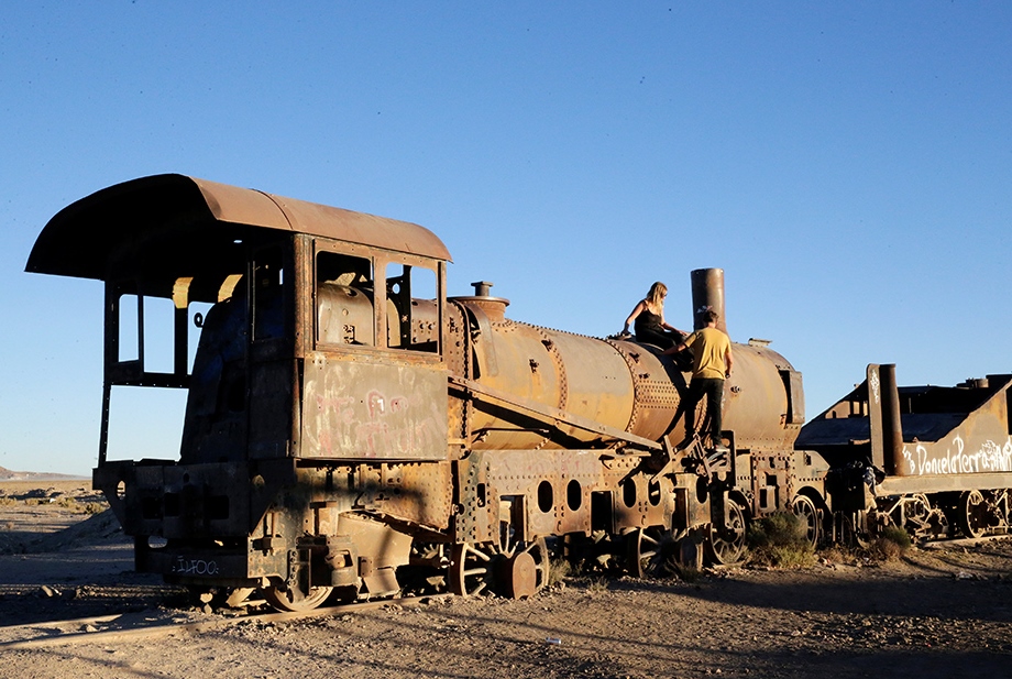 Groblje vozova foto reuters david mercado (9)