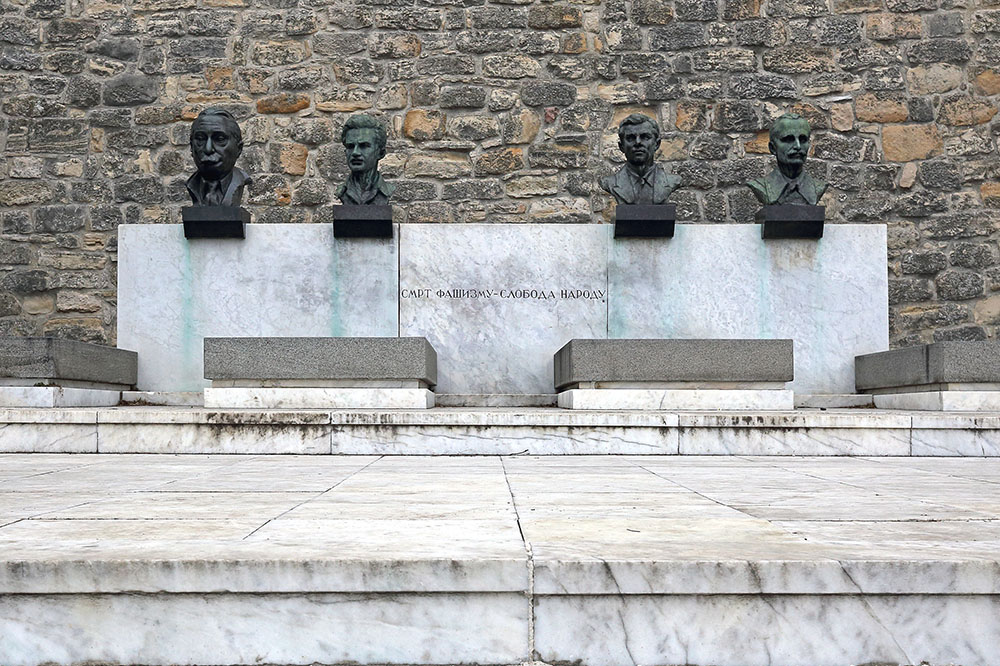 Grobnica narodnih heroja drugi svetski rat spomenik kalemegdan foto shutterstock