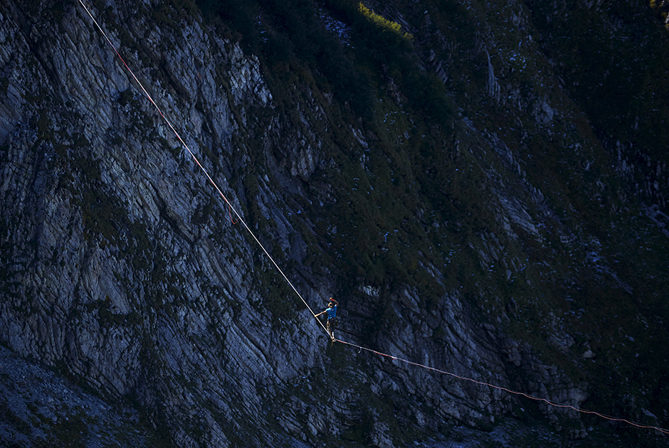 REUTERS/Denis Balibouse