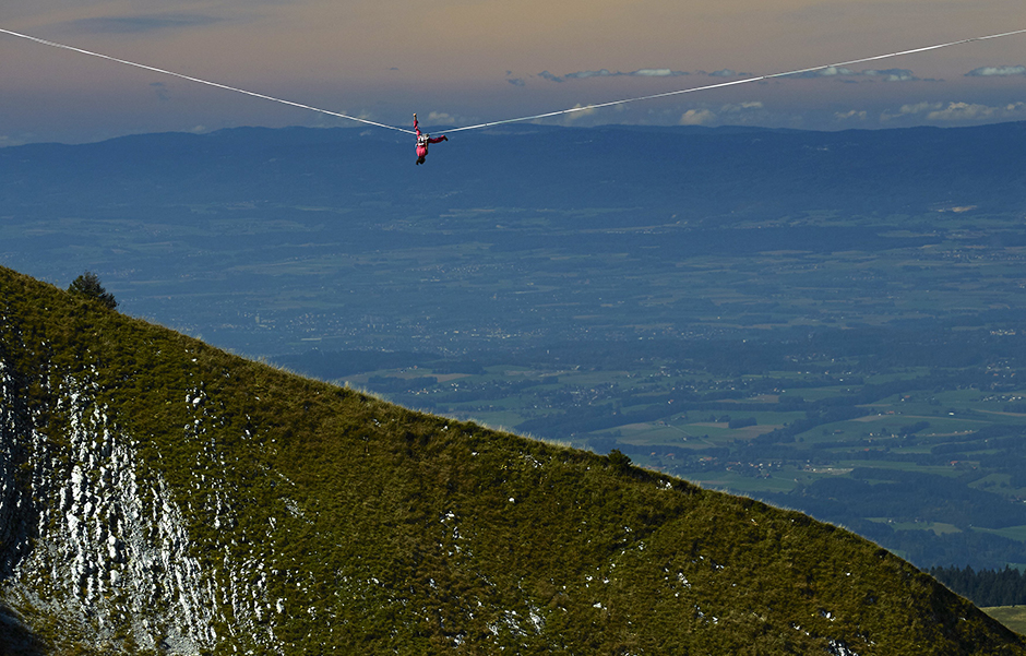 REUTERS/Denis Balibouse