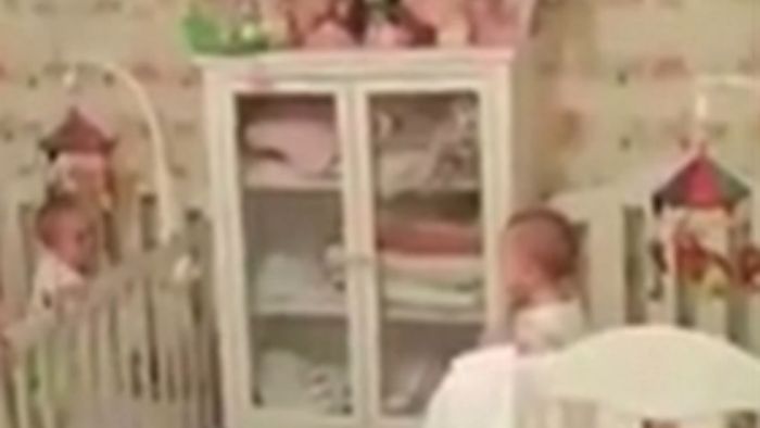 igra skrivaca bliznakinje