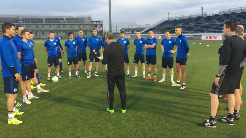 image-0_02_01_6cfc8c57b384bbf2cce397d4d76f023c4f5163a060bd9bc04374f06b094d53d6-V