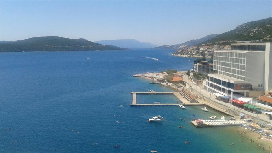 image-0-02-04-777a3510d4385d38e00075be00a1a9c8fa42acf61a0aeb89f1f0aebd67c1f171-V