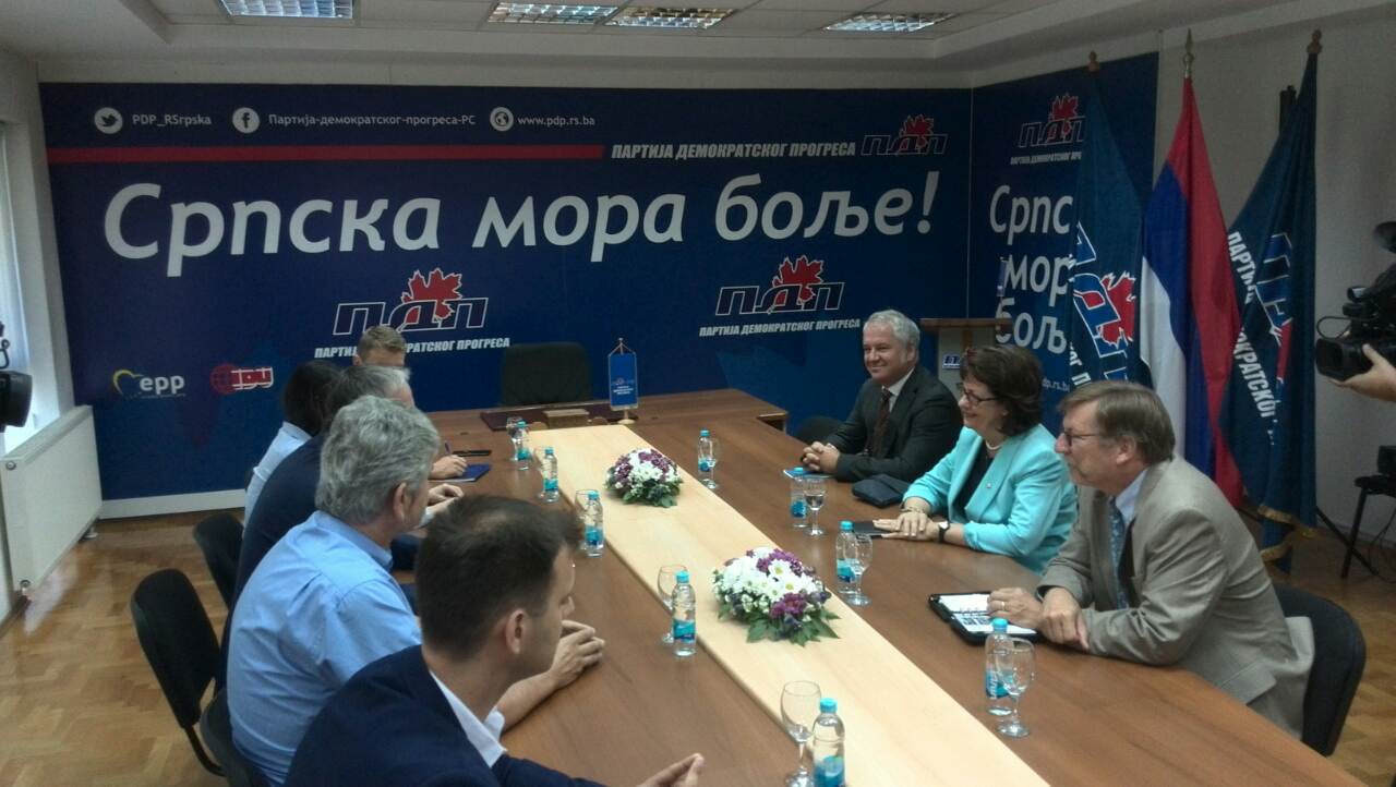 image-0-02-05-7d1b89d1272cc23b9ce854ebfed4b7d6cc7215be11a7ec2d8ca9d21cb15ddfc6-V