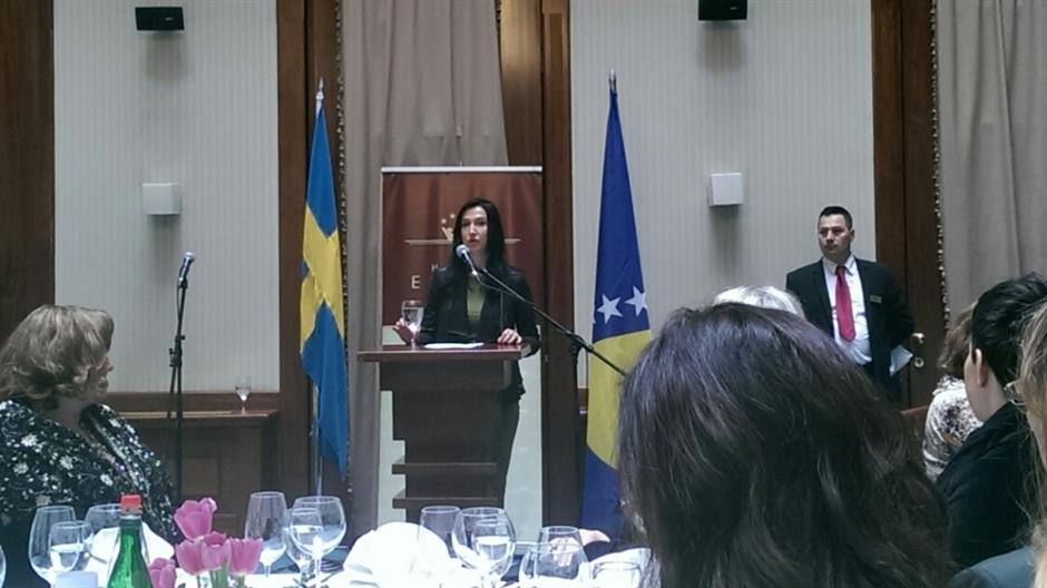 image-1616b15f8074aee3b051db86a0d1ea04f1e63957172185f2db7d2296515f31d5-V