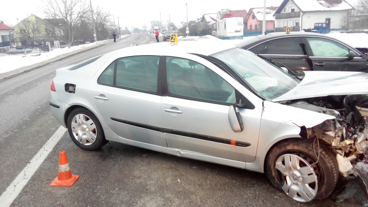 image-7eb7085fb413b6b85ba21b823278d03d7acd0ed0ad02912e3444c980f4ad8745-V