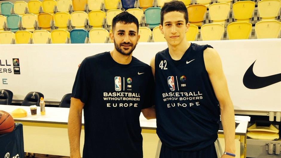 image-8f9596183b91c5de1ac9a992143897438251237ad3f71d1d6d2275905f0c46a3-V