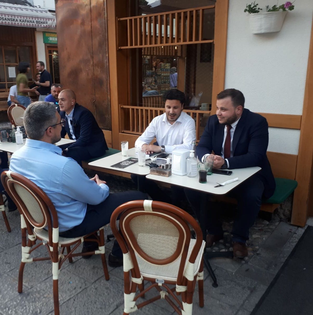 Dritan Abazović prošetao ulicama Sarajeva