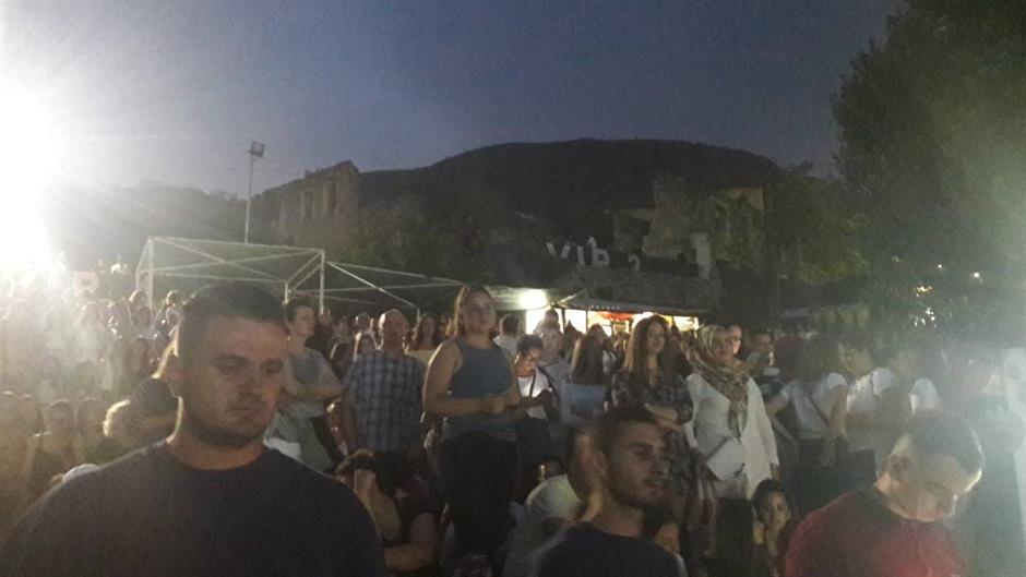 IMG-2949ea2d581d40ec8385c9f4c293b8b6-V