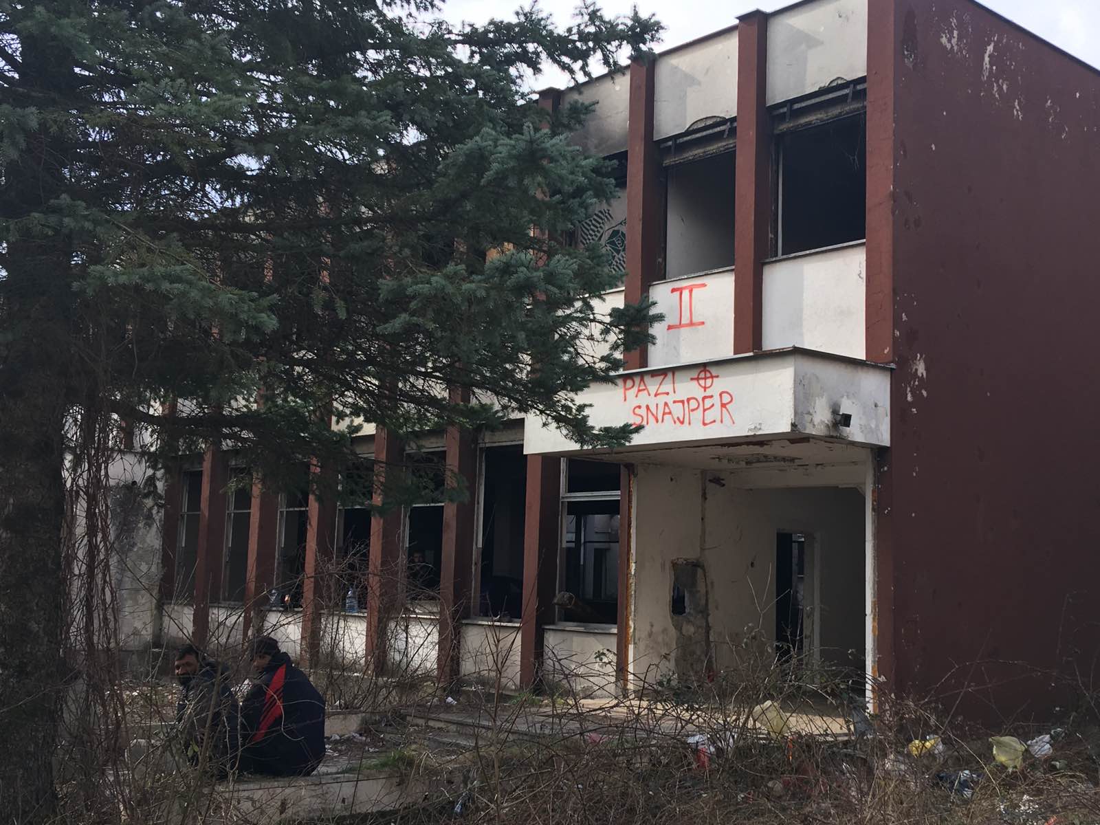 IMG-7d82404c38f26566e45a0d6e4c42b721-V