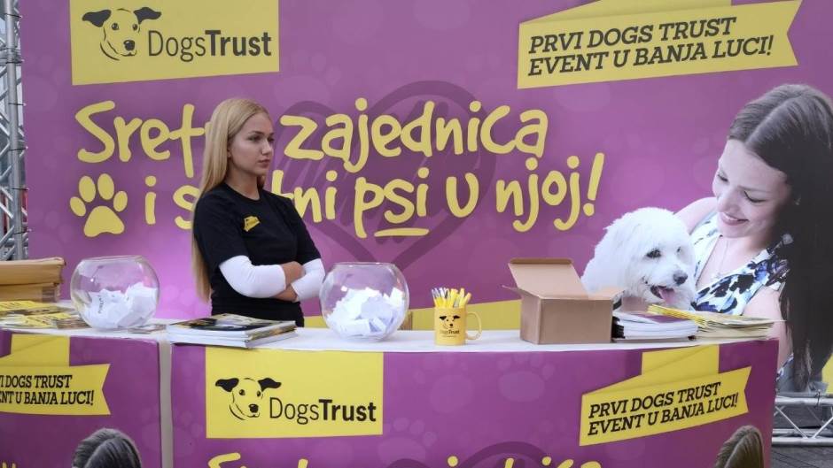 IMG-835ee435ce2d9ffe0f0da7e6c2d42f6e-V