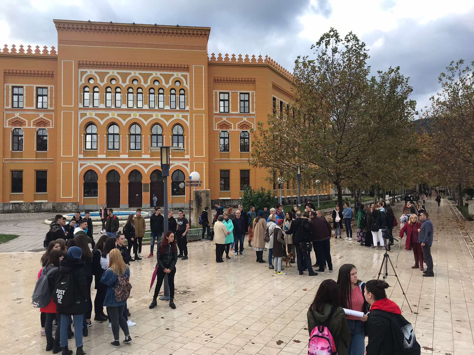 IMG-9f5b86411d0316d65ba47d1f42d88e3b-V