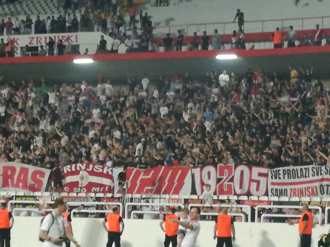 IMG-a7e27cd122faab0404d7154868abbede-V