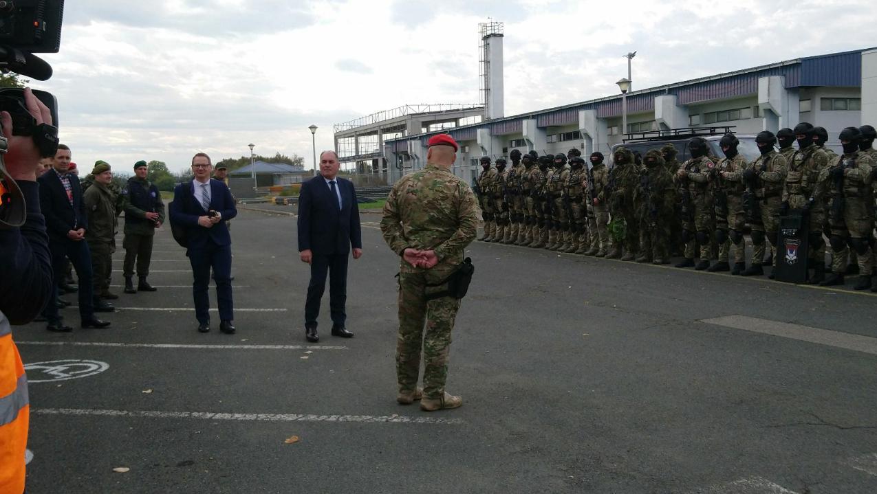 IMG-c17f7e4d73cf22293bd7db291a0bf887-V