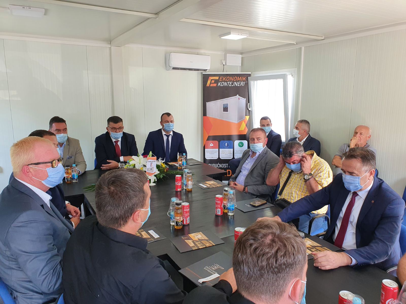 IMG-e3fbf271d9e3abf119ab846f40197c42-V