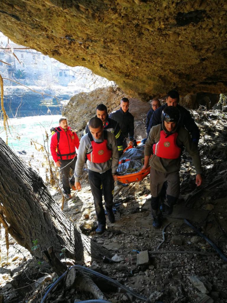 IMG-ed39f1cae80fb3b17782a0cb92644a29-V-768x1024