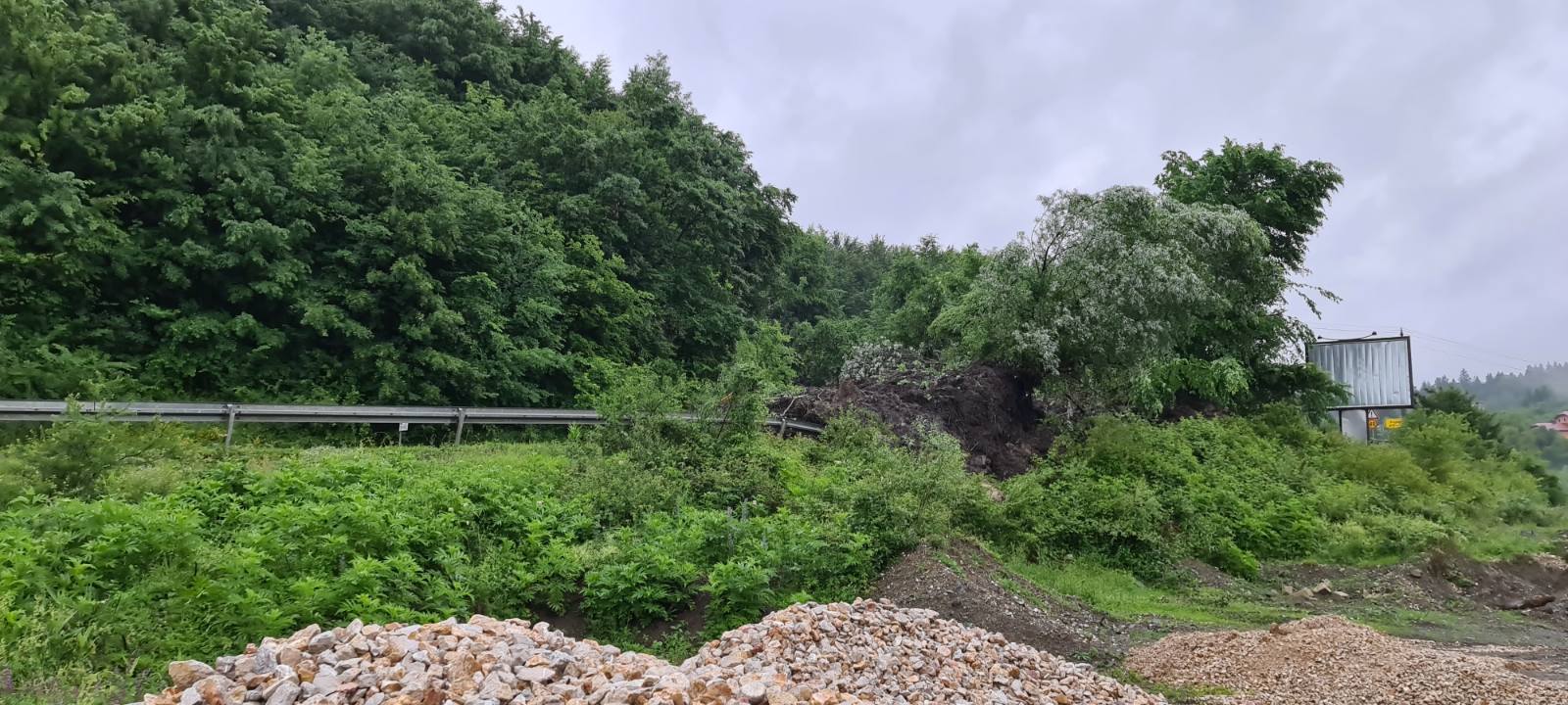 IMG-f115097af2c3685b03d633f08fb3dd0a-V