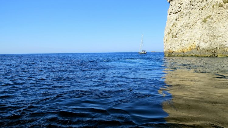 ionian-sea-2136332_1920-750x421