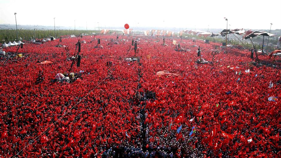 istanbul-miting-yasin-bulbul-presidential-palace-handout-via-reuters-78337.jpeg