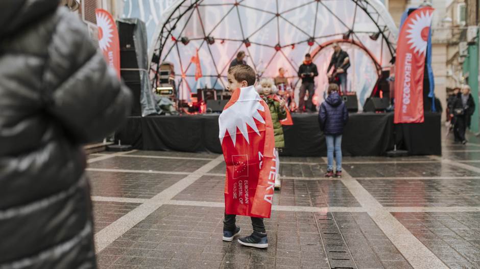 IzetBorgie_byKarloCargonja01