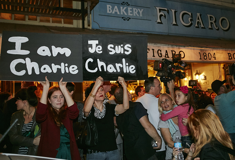 TANJUG/AP/Damian Dovarganes