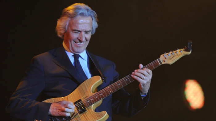 john-mclaughlin.jpg