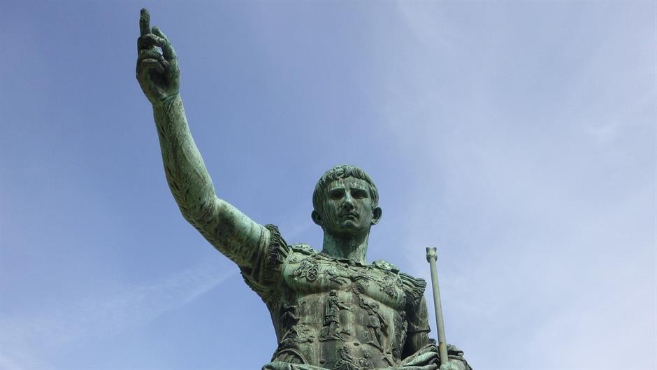 julius-caesar-626422_1920