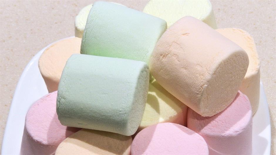 jumbo-marshmallows-788773_1280