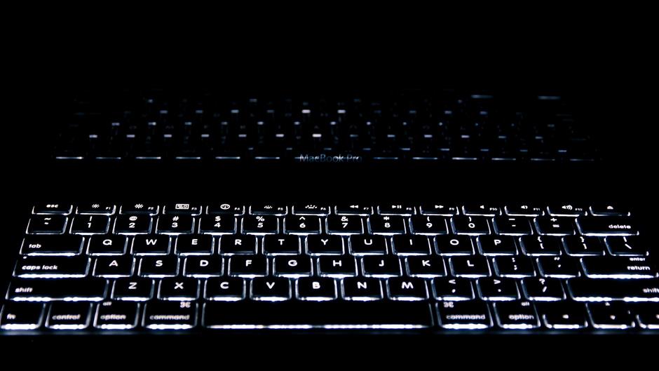 keyboard-933680_1920