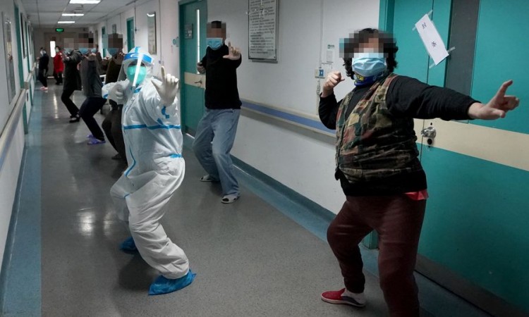 Kina_pacijenti_gimnastika_Xinhua