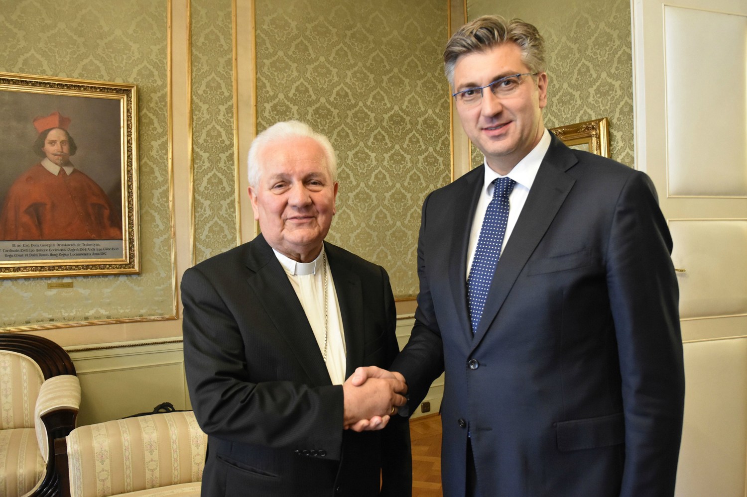 Komarica, Plenković