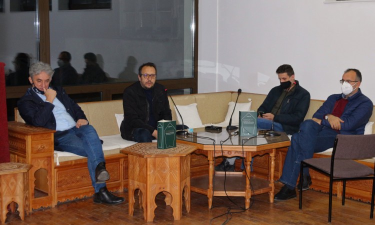 KONJIC -POMOCIJA KNJIGE